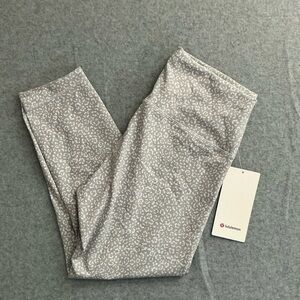 Lululemon Athletica Gray Patterned Capris